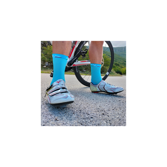 Esperienza di massima traspirabilità: le migliori calze da ciclismo estive.